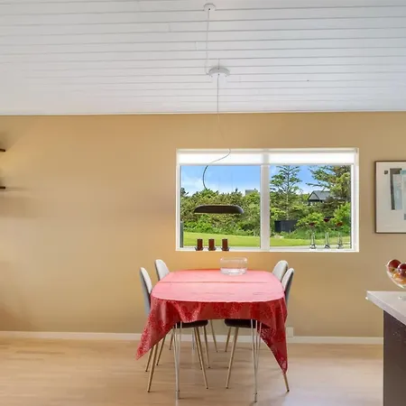 Aarthi - 637m From The Sea By Interhome *
